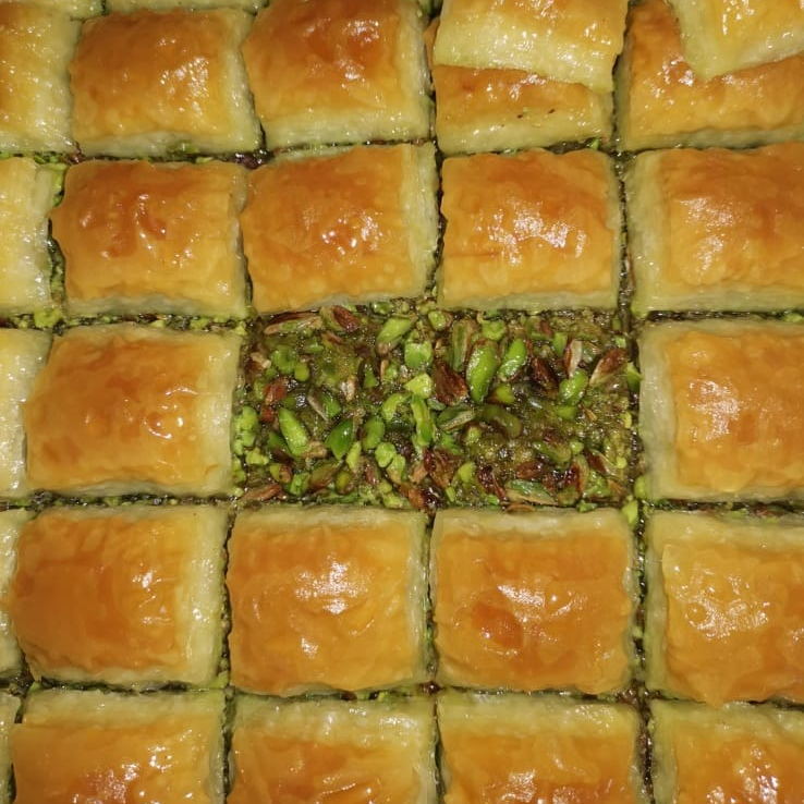 Kare Baklava /Fıstklı Tepsi 3  Kg