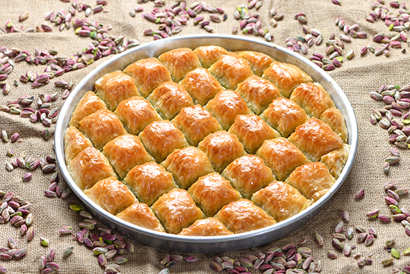 Kare Baklava /Fıstklı Tepsi 3  Kg